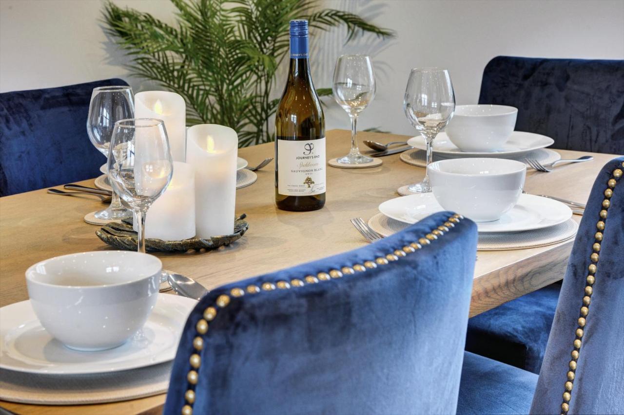 The Penthouse - Allocated Parking With City Views Ripon Eksteriør bilde